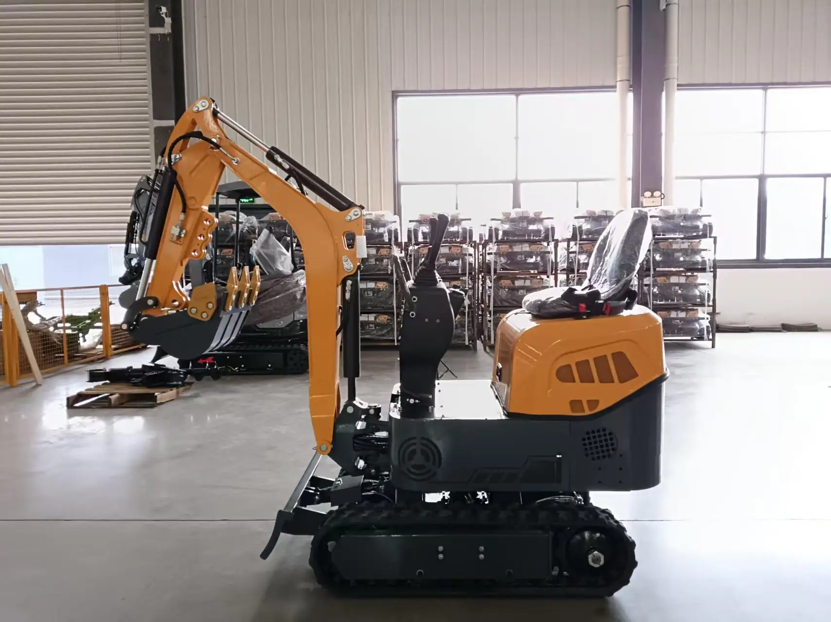 

Компактный экскаватор 1,2 тонны 1200 кг для небольших строительных материалов, новый гусеничный мини-экскаватор по низкой цене.