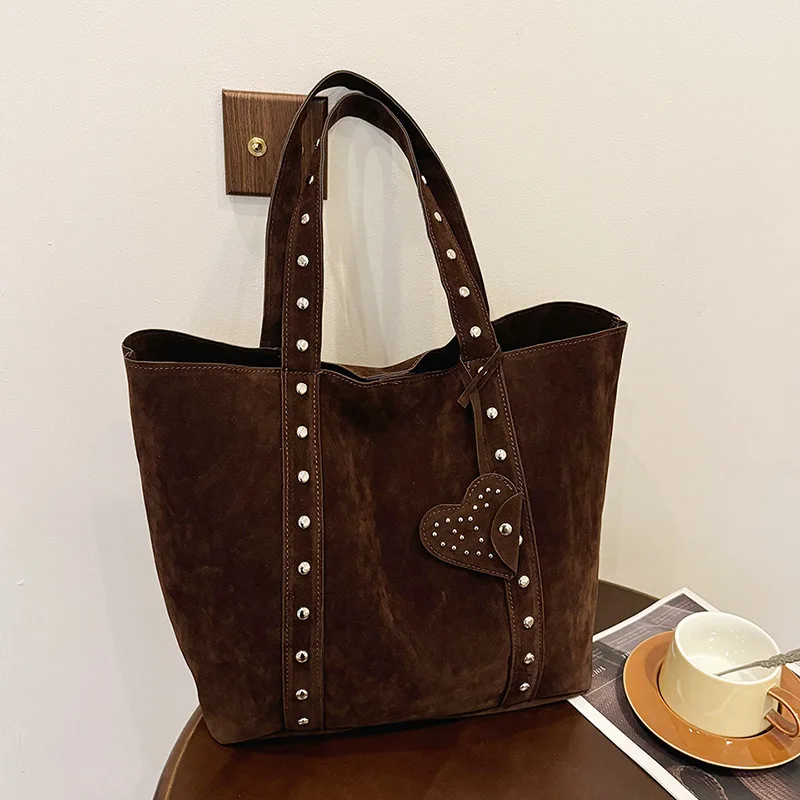 

Retro Rivet Handheld Tote Bag 2025 Autumn/Winter New Suede Shoulder Underarm Bag Women's Fashion Large Capacity Commuter Bag