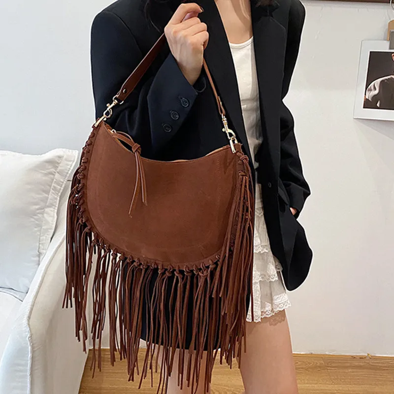 2025 New Fashion High Quality Women Faux Suede Tassel Shoulder Bags Bohemian Style Large Capacity Handbags Versatile Tote Bags