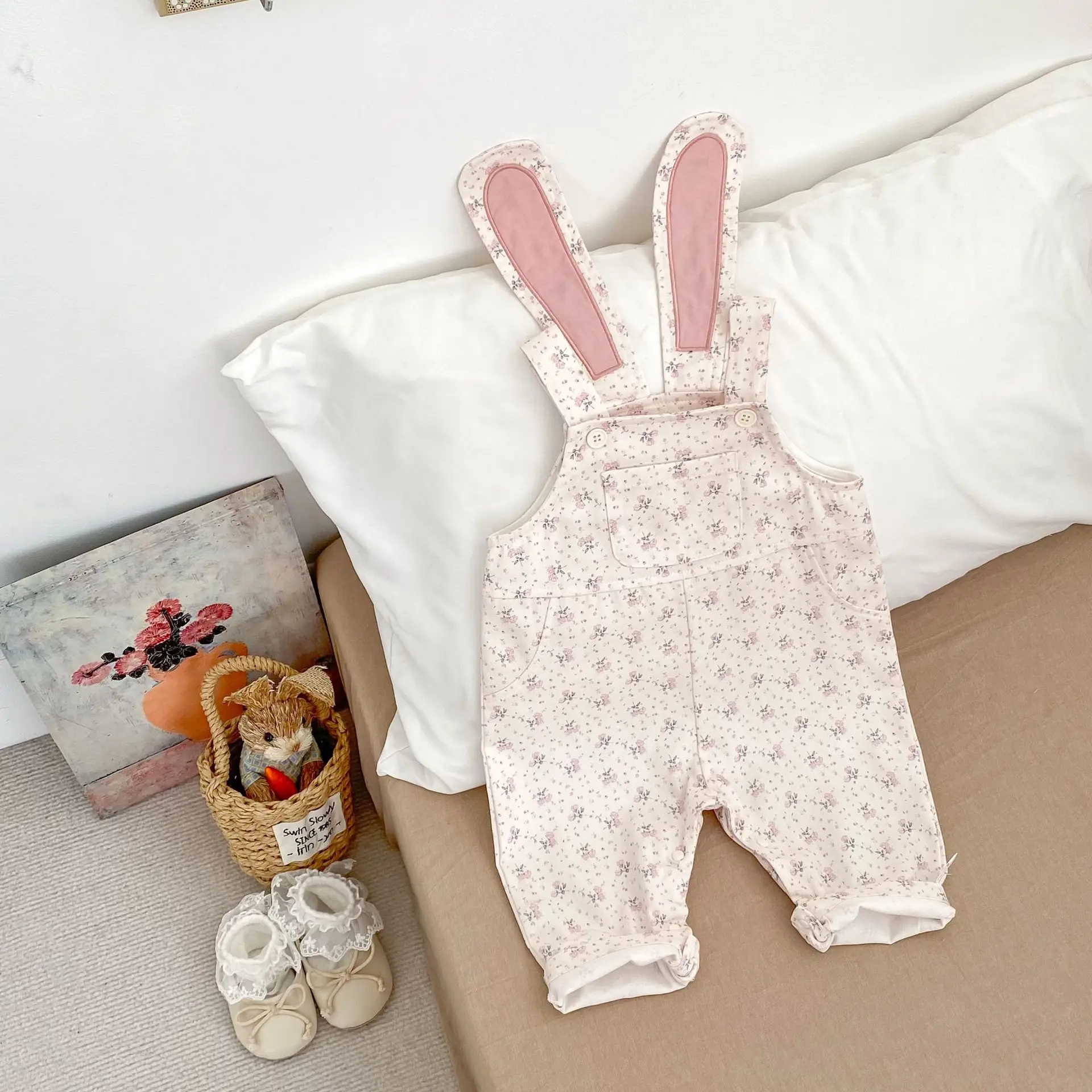2025 outono novo bebê menina sem mangas floral macacão recém-nascido infantil bonito orelhas de coelho macacão algodão da criança roupas da menina