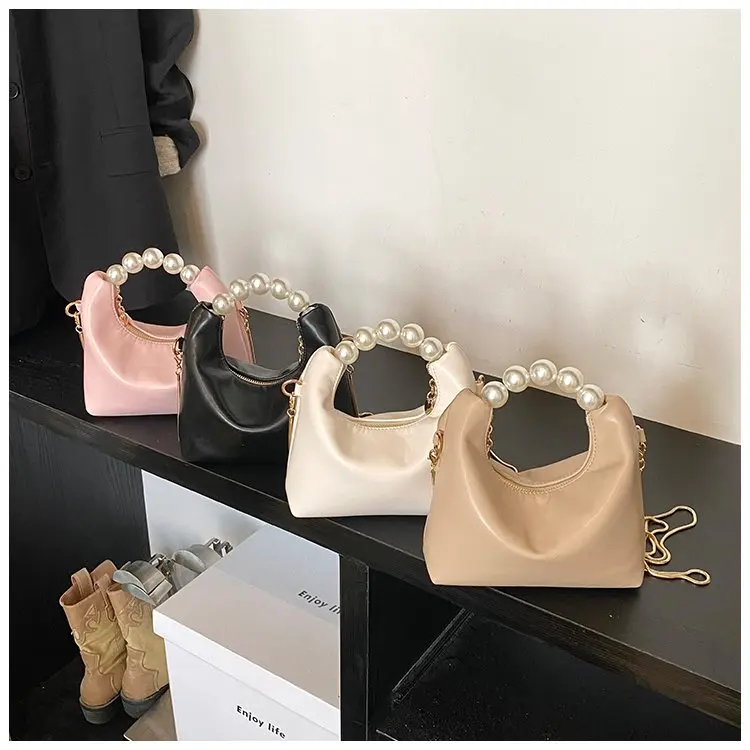 

2026 New High-value Pearl Portable Women's Bag Fashionable and Elegant Chain Bag Loose Shoulder Messenger Bag