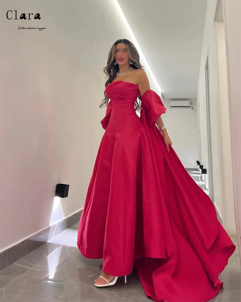 Clara Abiti da sera con spalle scoperte senza maniche a trapezio rosso personalizzato per abiti da donna eleganti da sposa per feste da donna Abito lungo da ballo