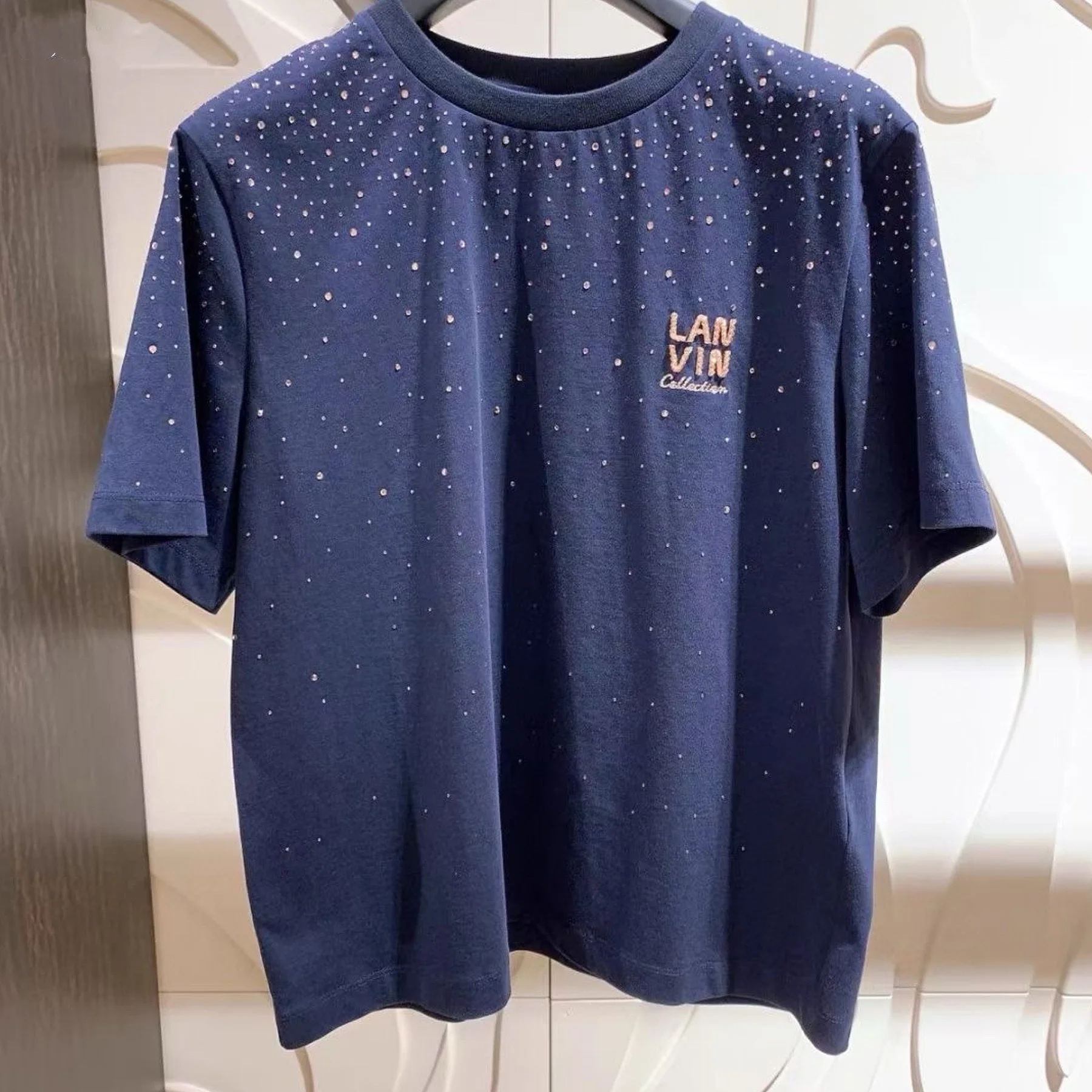 

High Quali Original Korean LANVN Summer 24 Faion Heavy Embellied iny Versatile Cotton ort Sve T-irt