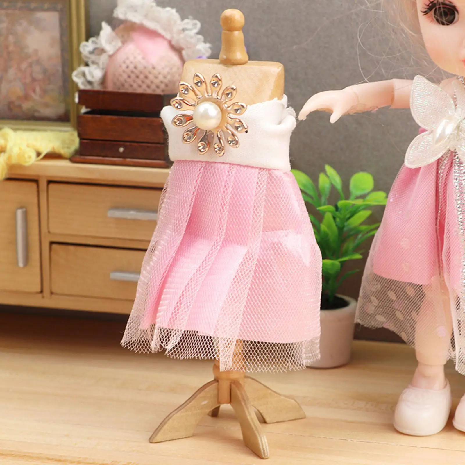 1/12 Dollhouse Miniature Model Hanger Fashion Stable Jewelry Stand Necklace Display Stand for Diorama Micro Landscape Decoration