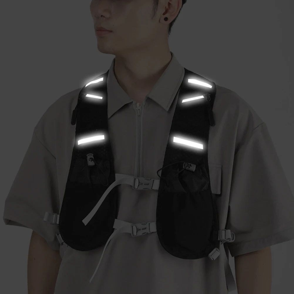 Hydration Running Vest Reflective Hydration Vest Hiking Vest Pack Lightweight Cycling Backpack for Trail Running Marathons