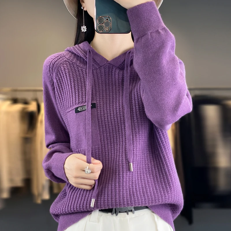 

2025 Autumn/Winter Collection. Fashionable And Loose. Women's Hooded Knitted Wool Sweater Top. Hoodies And Drawstring Hoodies