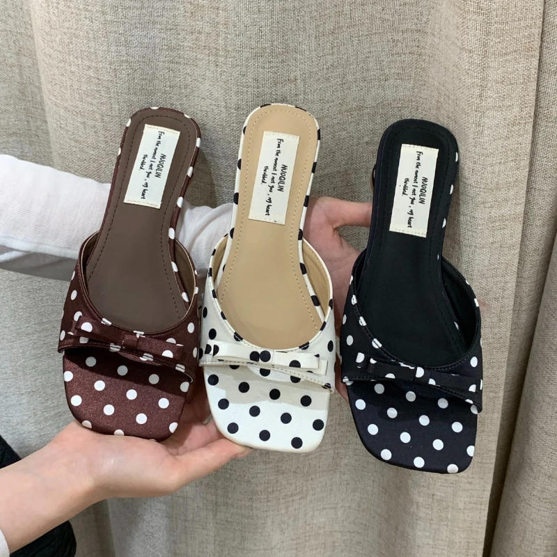

2026 New Polka Dot Summer Open Toe Women Slippers Concise Thick Low Heel Dress Shoes Outdoor Beach Vacation Slides Shoes