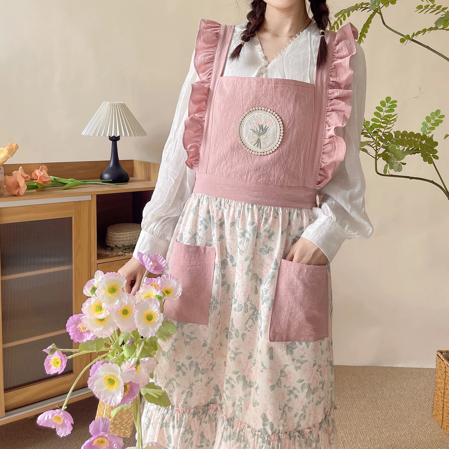 

Cotton Sweet Princess Style Strap Apron Home with Pocket Waist Cross Apron Anti Stain Thin Cover Coat