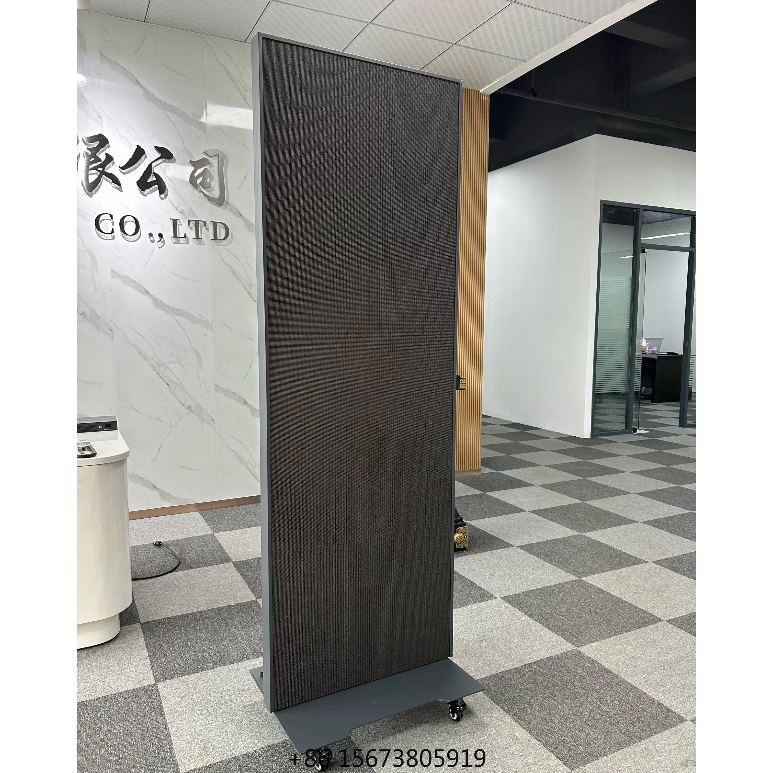 Seamless Cabinet Indoor P2.5 Poster Led Display 640*1920mm WIFI/4G/USB Control Advertising Led Display