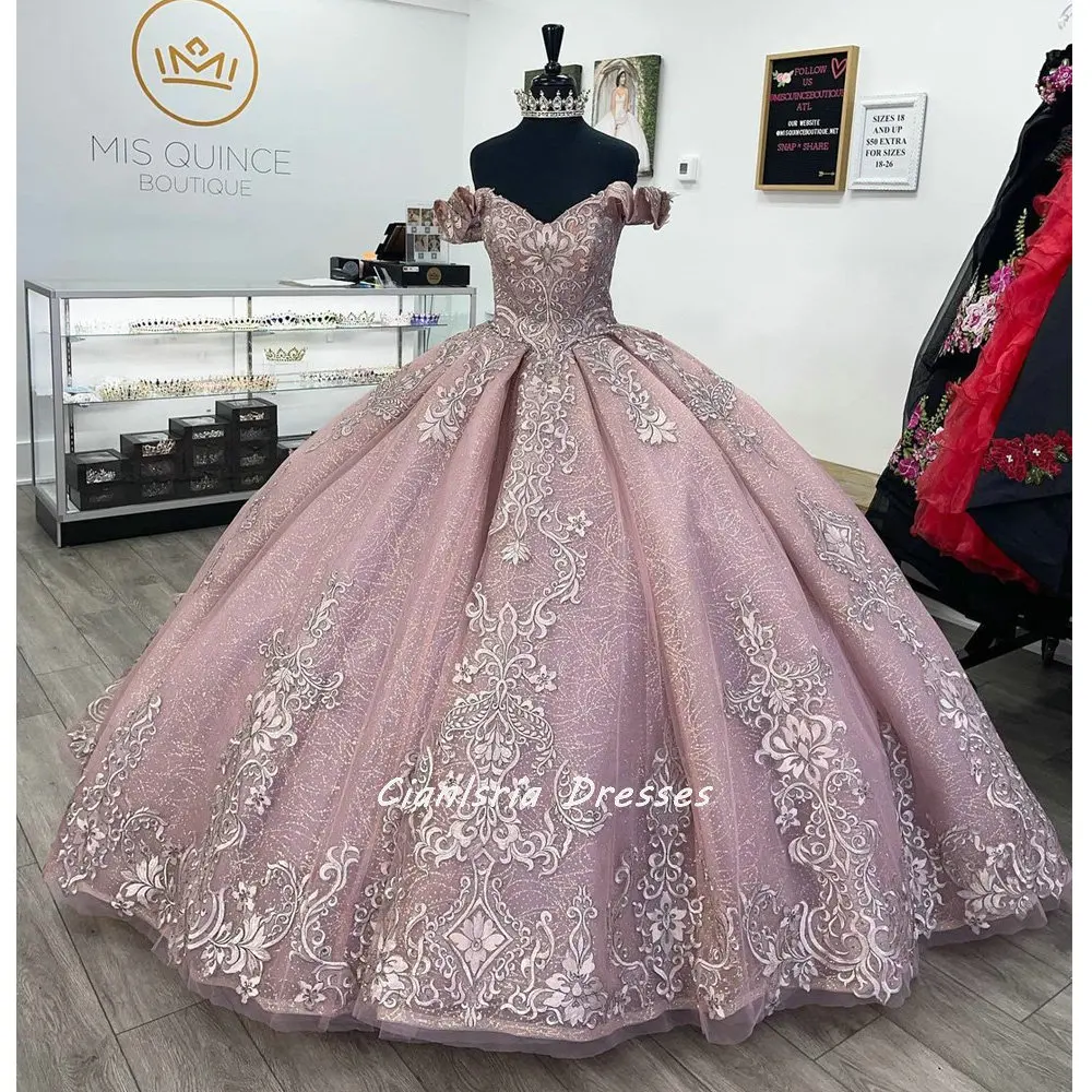 Robe de bal rose à fleurs 3D, épaules dénudées, robes de Quinceanera avec Cape, sans manches, applications, Corset doux, 15 robes de fête pour filles