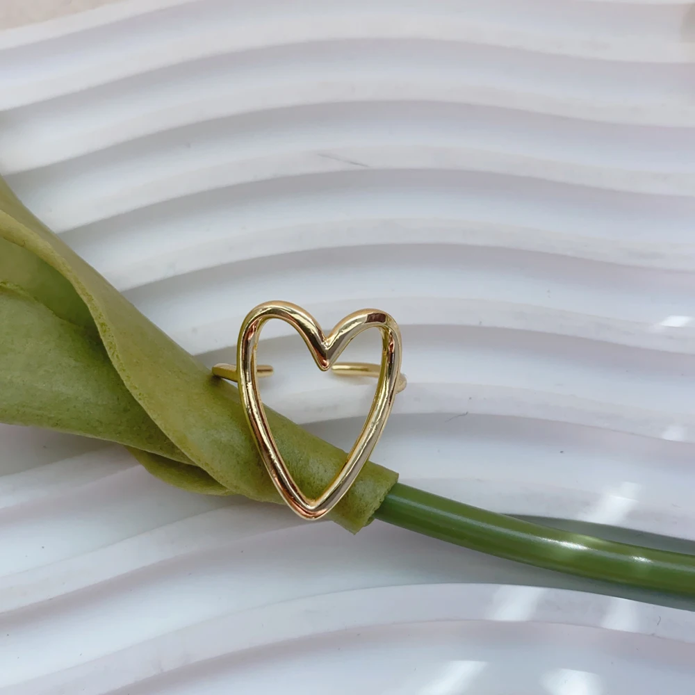 خواتم عصرية عالية الجودة للبيع بالجملة خواتم نحاسية مطلية بالذهب عيار 18 قيراط للارتداء اليومي للنساء #5