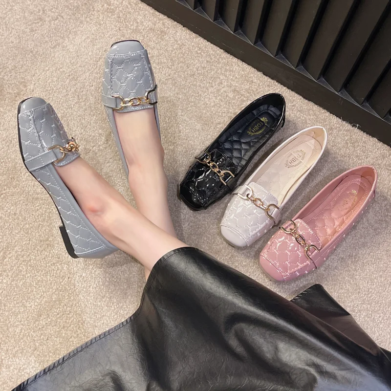 2023 New Ladies Shoes Fashion Soft Leather Women’s Casual Flats Light Solft Sole Slip on Office Ladies Shoes Female Loafers