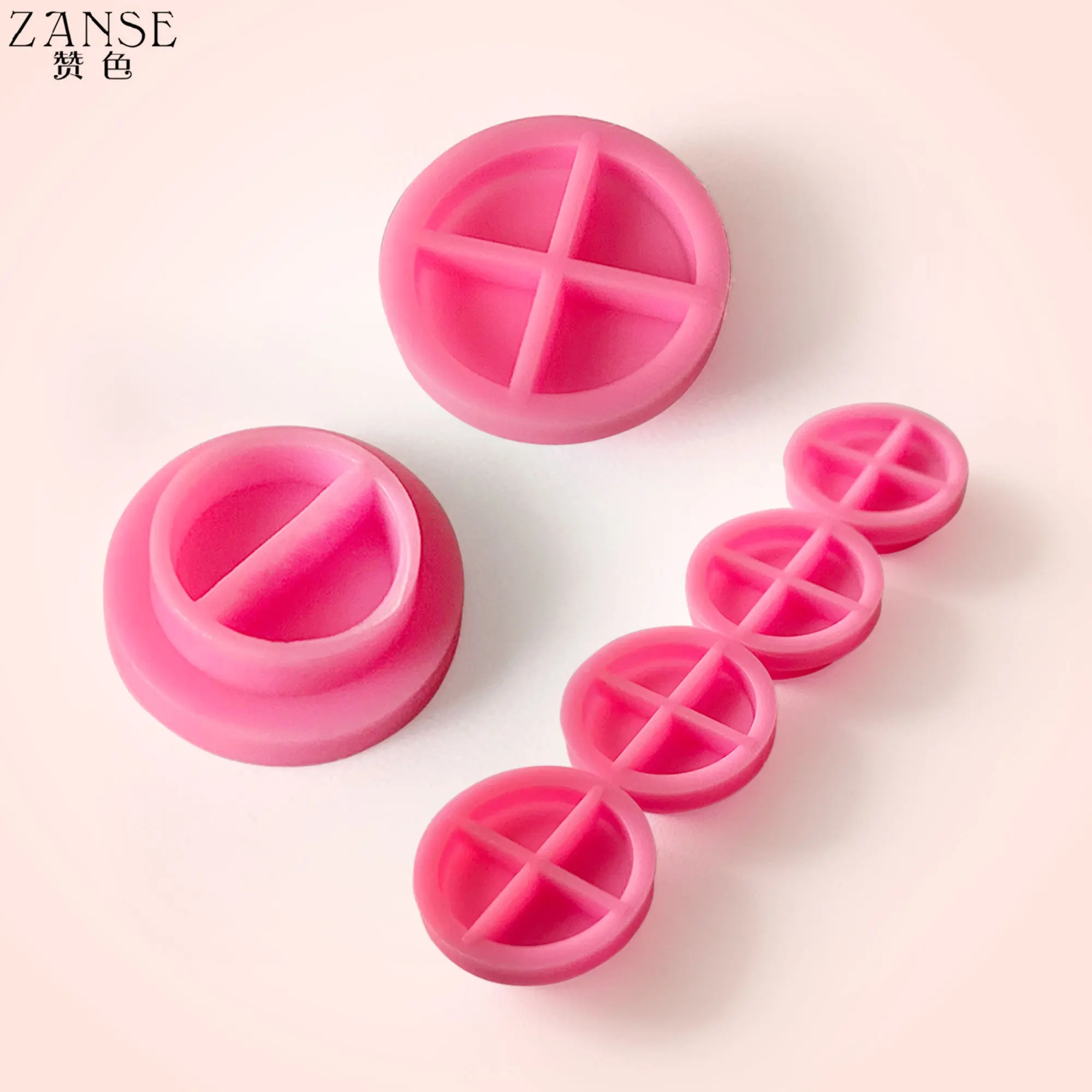 100 stücke Einweg Pflaume-förmigen Kleber Tasse Wimpern Extensions Werkzeuge Kleber Container Pigment Halter Kleber Tablett Kosmetik Make-Up-Tools