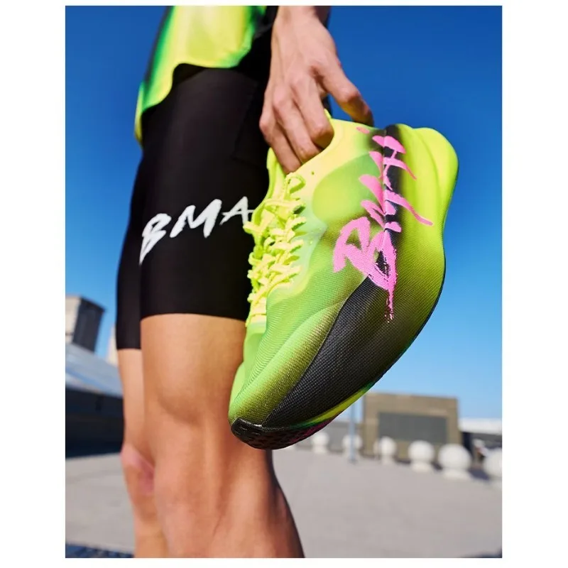 

Оригинальные профессиональные спортивные кроссовки для мужчин и женщин с карбоновой пластиной, дизайнерские кроссовки для ходьбы и бега, высококачественные кроссовки для бега.