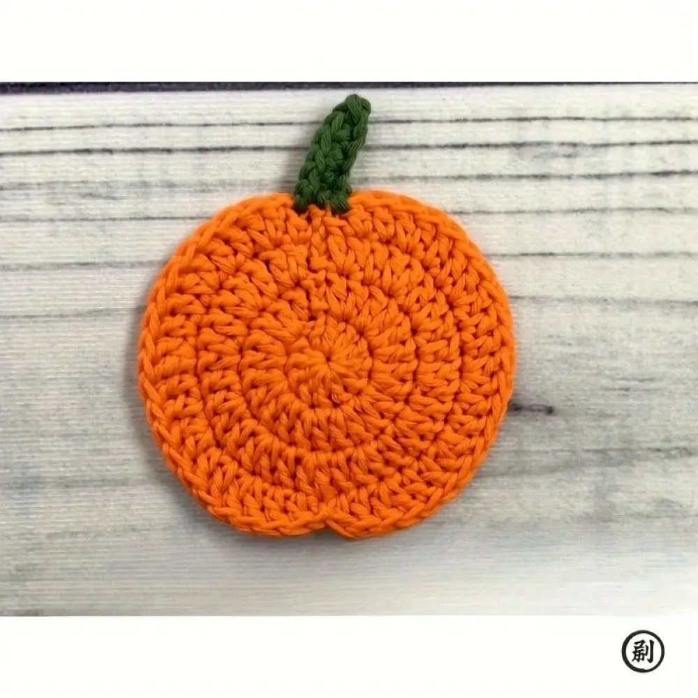Handmade Autumn Crochet Pumpkin Coasters Fabric Drink Pads for Fall Farmhouse Decoration Halloween Kitchen Table Accessory