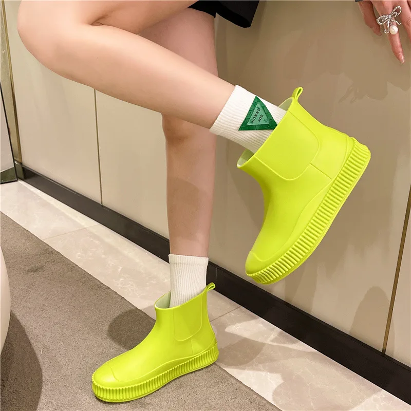 Frauen Low Top Regen Stiefel Nicht-slip Wasserdichte PVC Schuhe Ankle Arbeit Wasser Stiefel Fashion Solid Farbe Plattform überschuhe