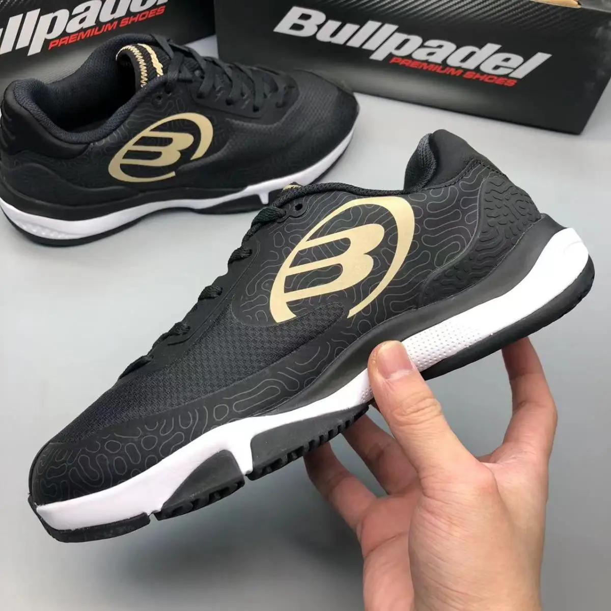 Sapatos de badminton masculinos e femininos profissionais Alta qualidade de absorção de choque antiderrapante treinamento calçados esportivos tênis