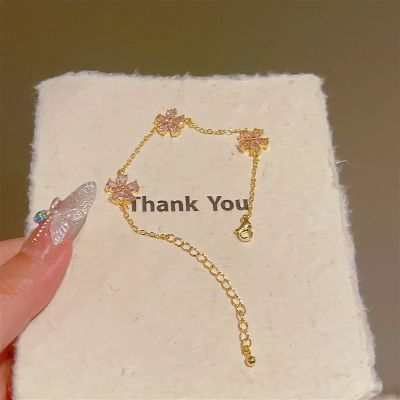 

Korean New Shining Crystal Flower Bracelet Women Cute Sweet Stainless Steel Lucky Bracelet Jewelry Accessories Anniversary Gift