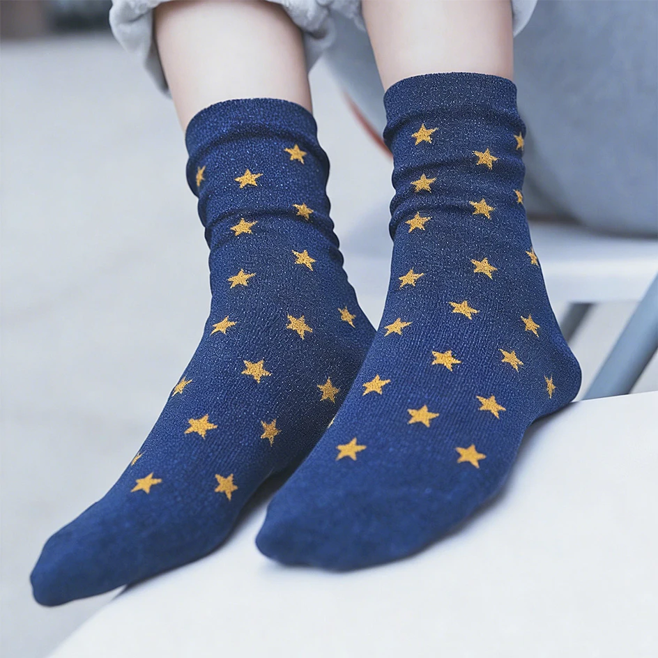 

Модные блестящие носки для женщин: хлопковые носки с пайетками в виде звезд, мерцающие люрексовые чулки, женские рождественские золотые и серебряные шелковые носки для уличной моды