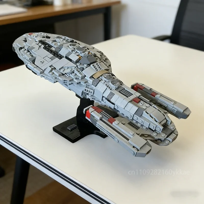 NUEVO MOC Personalizado, 742 Piezas, Bloques de Construcción de la Nave Espacial USS Voyager NCC-74656, Modelo de Ladrillos Interstellar Voyager para Armar, Juguete para Niños, Regalo