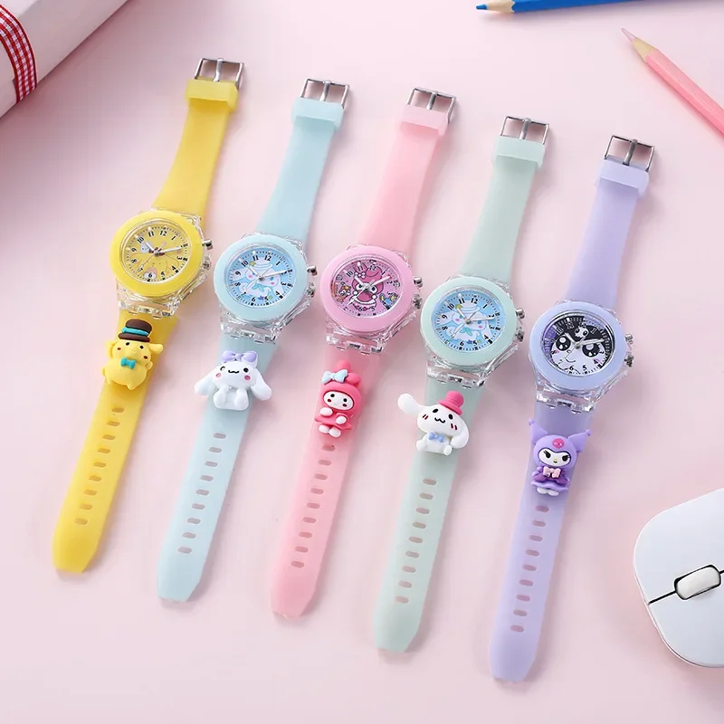 Miniso Anime Cartoon Sanrio Hello Kitty Cinnamoroll Kuromi Orologio al quarzo in silicone luminoso Ragazze Studente Orologio da polso sportivo luminoso