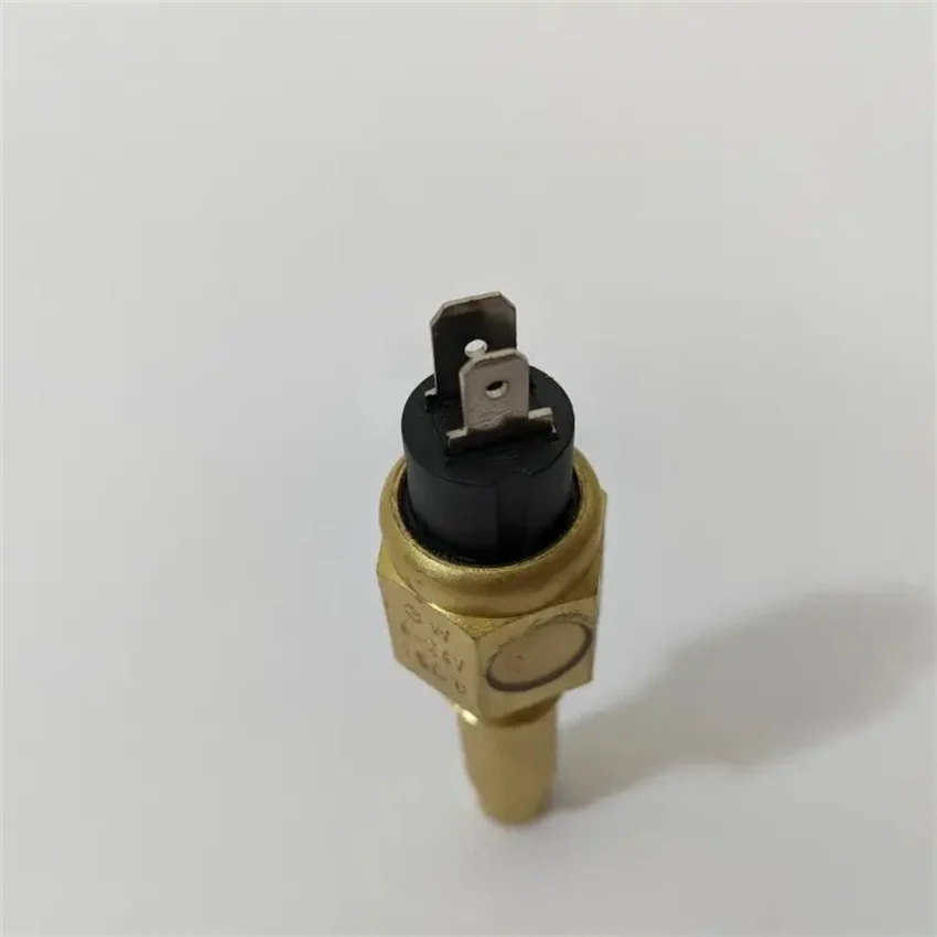 High Quality Water Oil Temperature Transmitter Sensor M14*1.5 130℃ 01179305 01182708 for Deutz FL1011 BFM2011 1011 2011 Engine