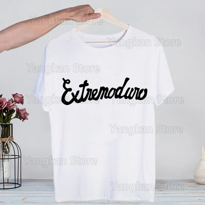 

Extremoduro Vintage Crew Neck Men's T-Shirt Humor Women Top Tee Gift Humor