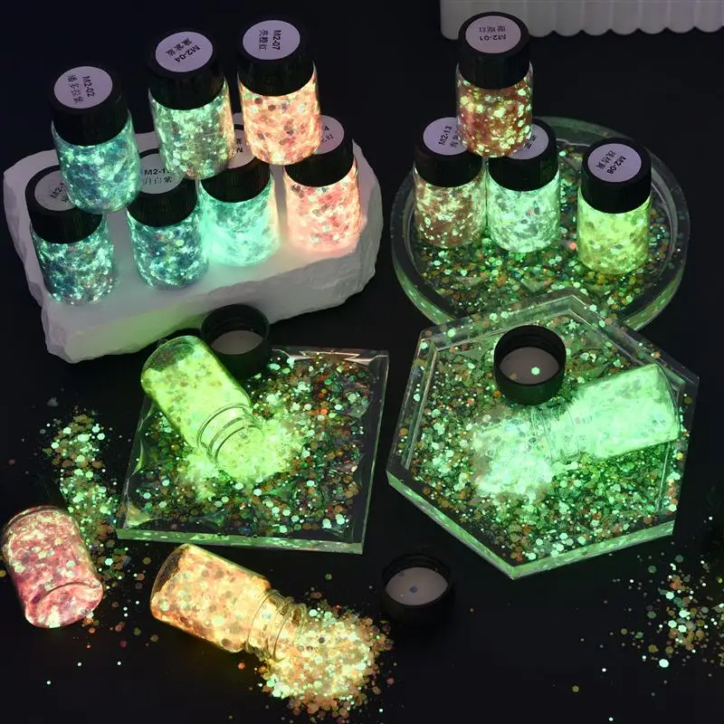 16Colors Luminous Sequins Epoxy Resin Fillers Glow In Dark DIY Decoration Fillling Crafts Nails Art Decoative Glitter Paillette