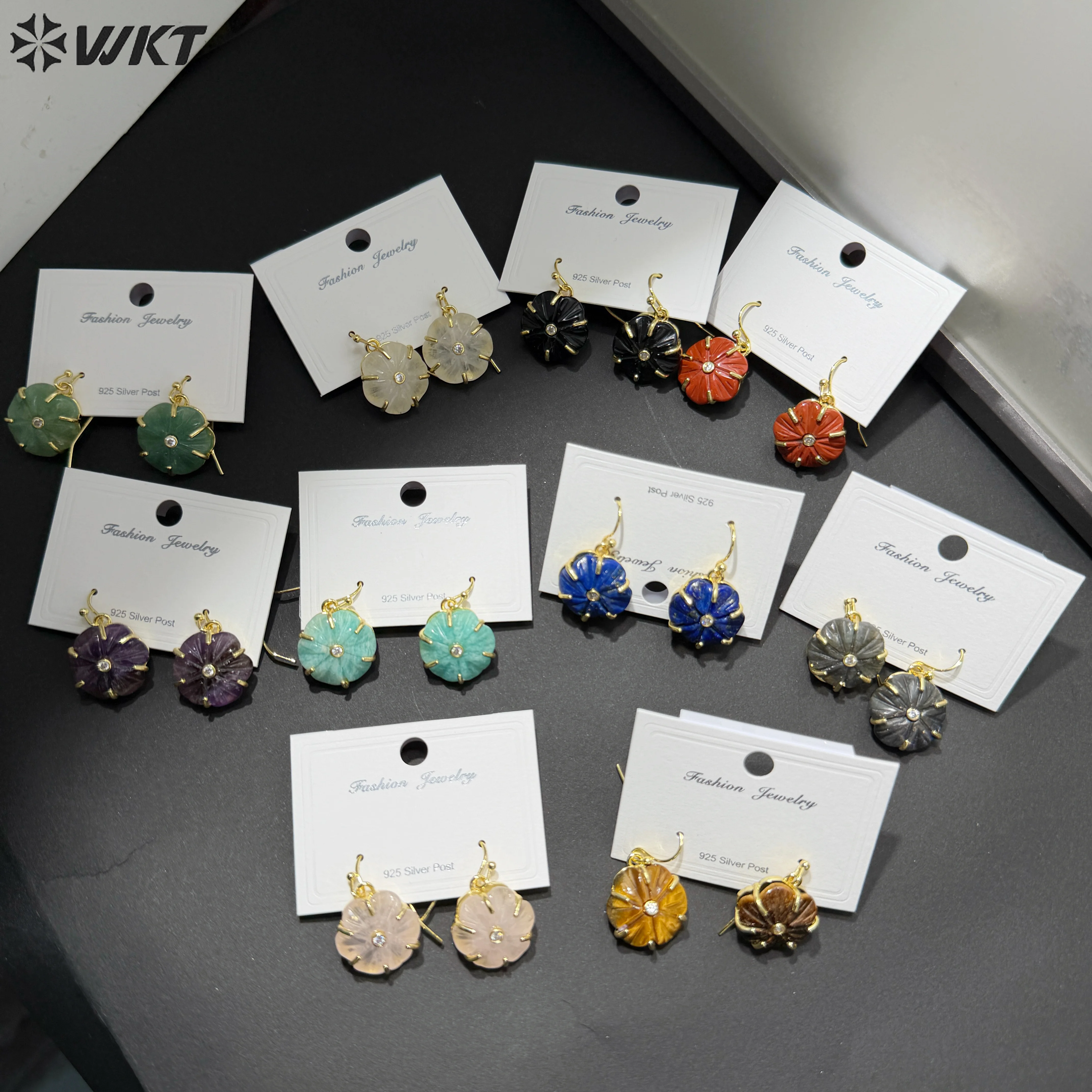 

WT-E799 Romantic Sweet Flower Shape Short Pendants Gemstone&Zircon Paved Earring For Women Dating Elegant Accessory