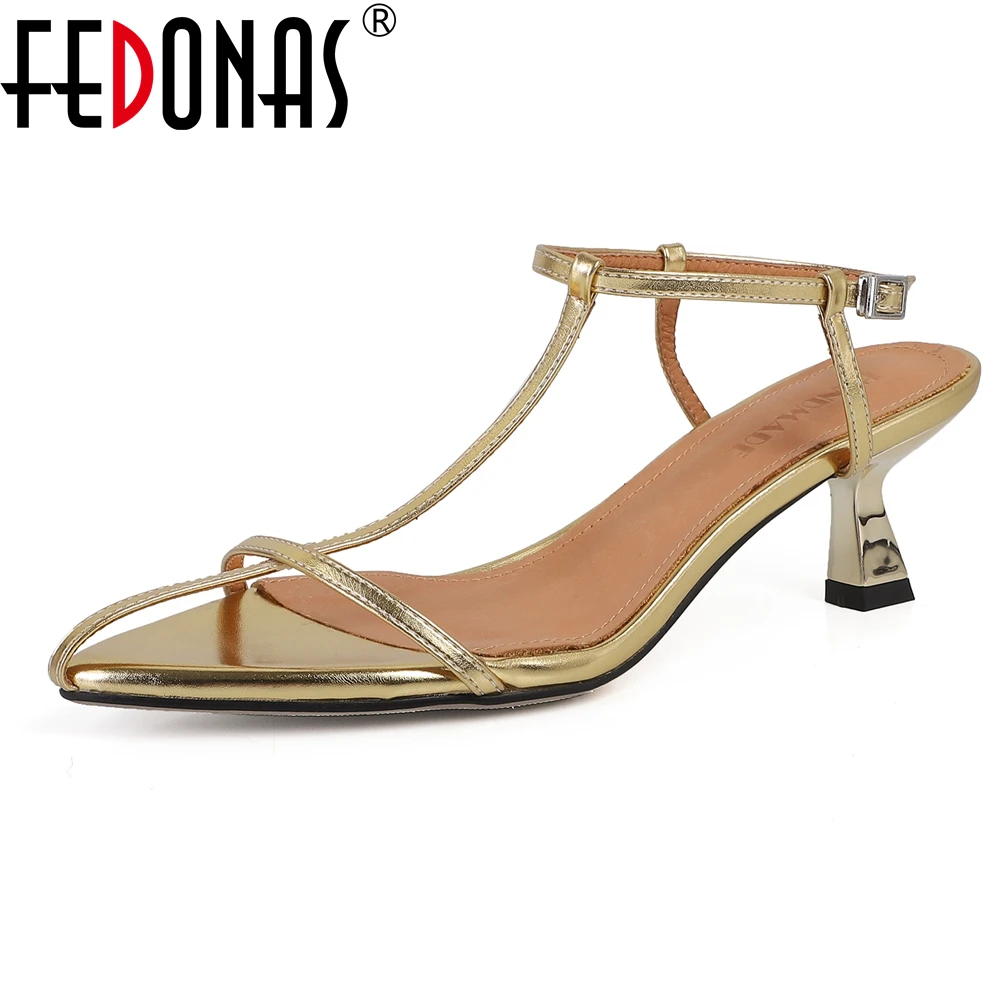 FEDONAS moda donna vera pelle tacchi alti fibbie Concise scarpe da sposa per feste donna gattino tacchi alti sandali da ballo décolleté