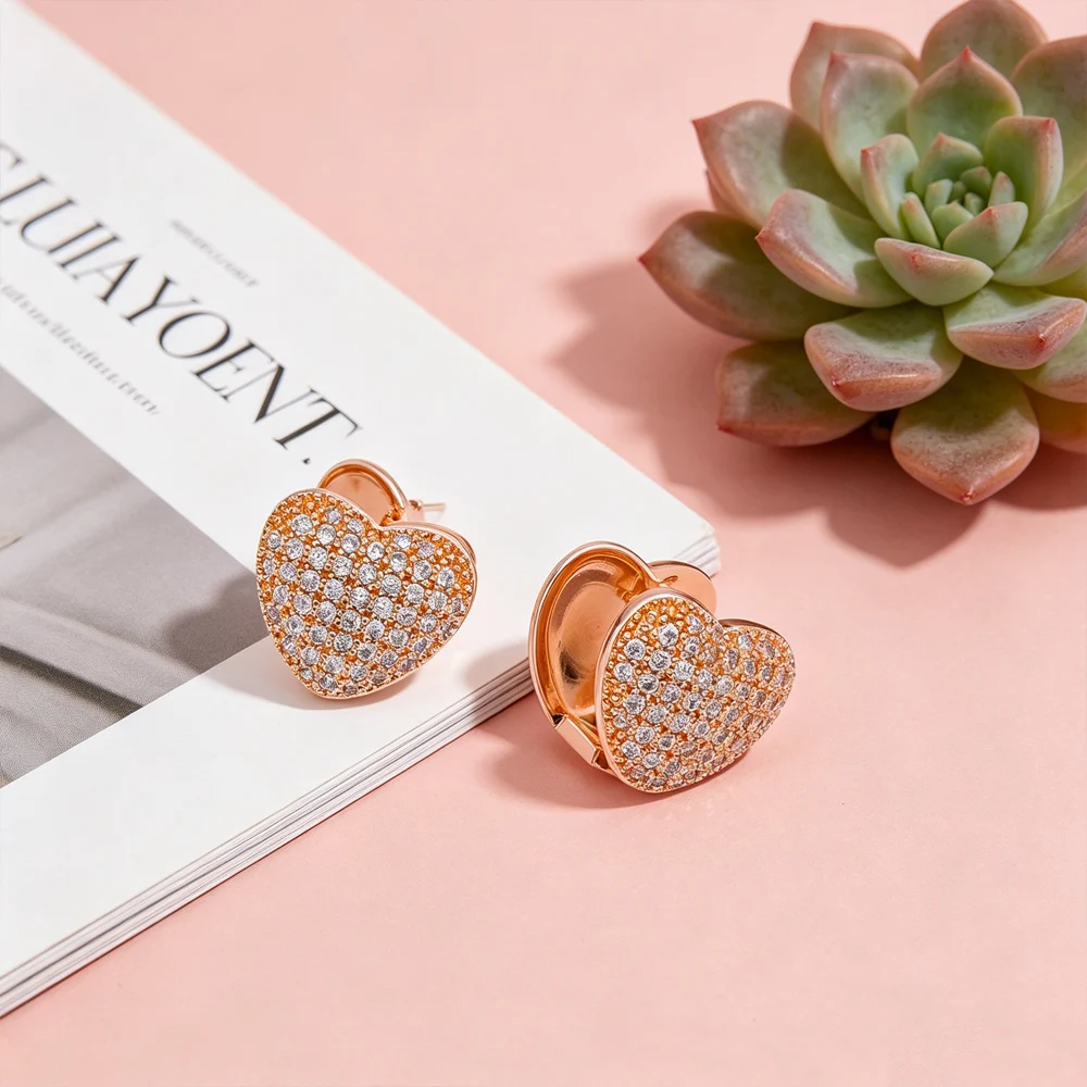 Fashionable Shining Heart Shaped Earrings Plated With Zirconium Copper Ring Shaped Jewelry For Daily Wear By Ladies