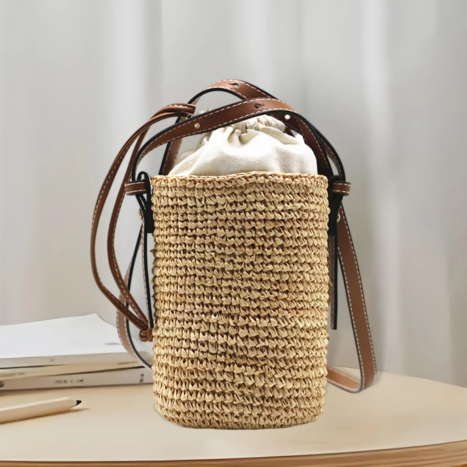 Chic Women Round Straw Handbag Ladies Casual Bags Shoulder Bag Round Barrel Crossbody Bag for Travelling Shopping Holiday Gifts