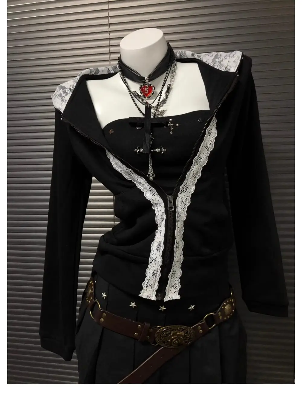 

Новая коллекция 2026: Винтажное готическое худи на молнии с кружевом в стиле Y2K Punk для модниц, с длинными рукавами, в уличном субкультурном стиле, тренд сезона весна-осень