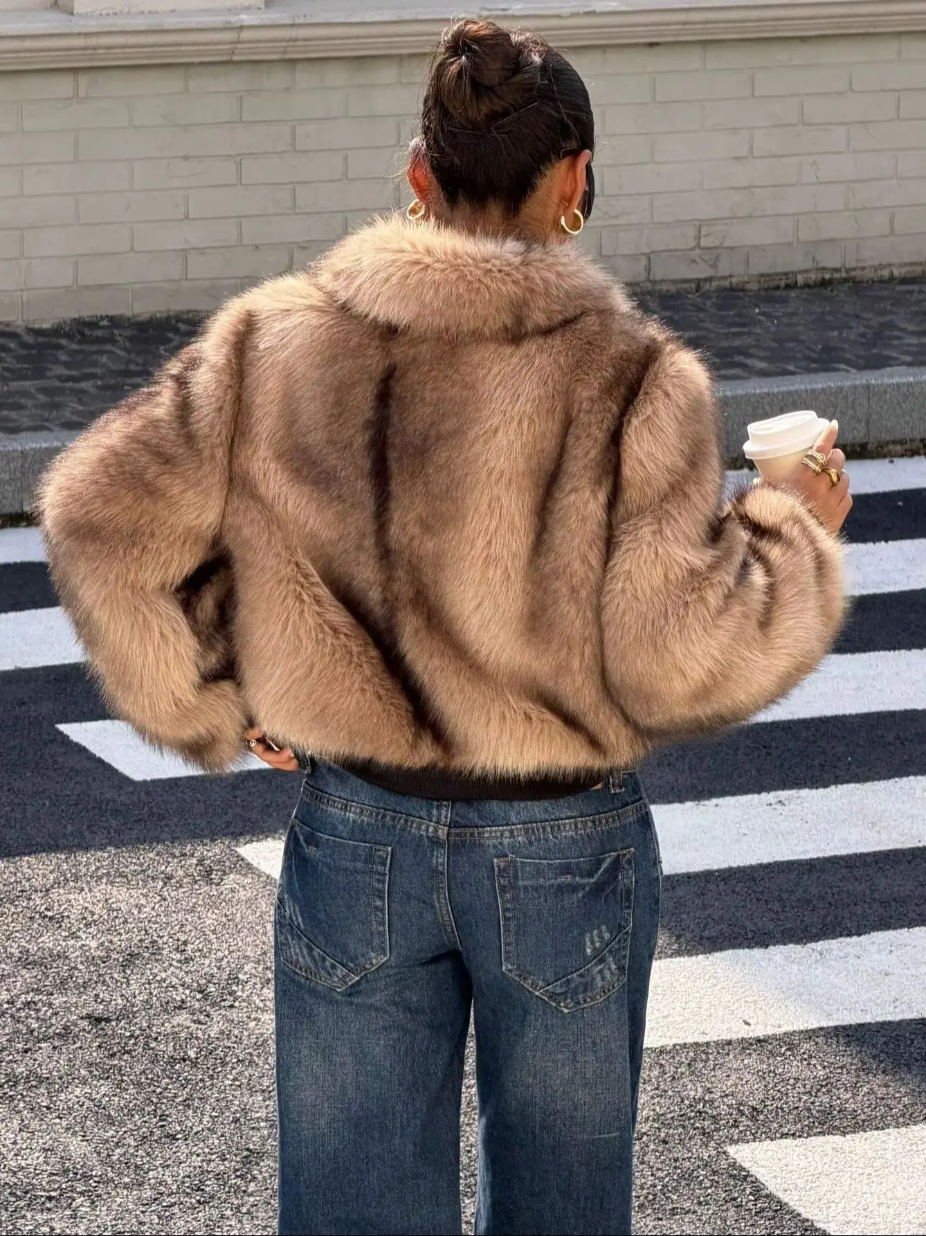 LIMO Zip Up Women Striped Faux Fur Cropped Coat Lapel Long Sleeve Fluffy Furry Jacket