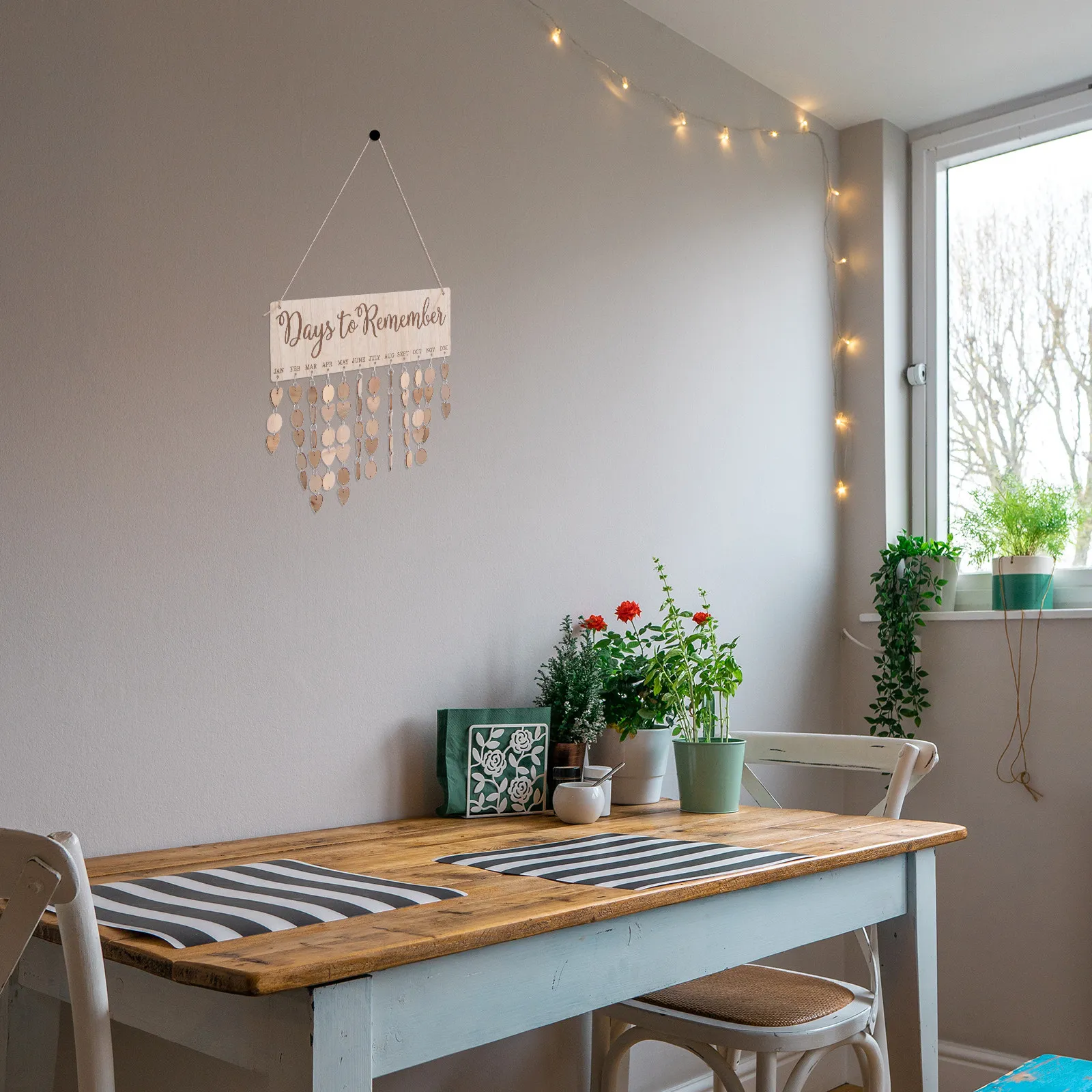 

DIY Wooden Hanging Calendar Board 100 Pieces Name Date Cards Heart Round Shape Birthday Reminder Plaque Wall Decor Living Room