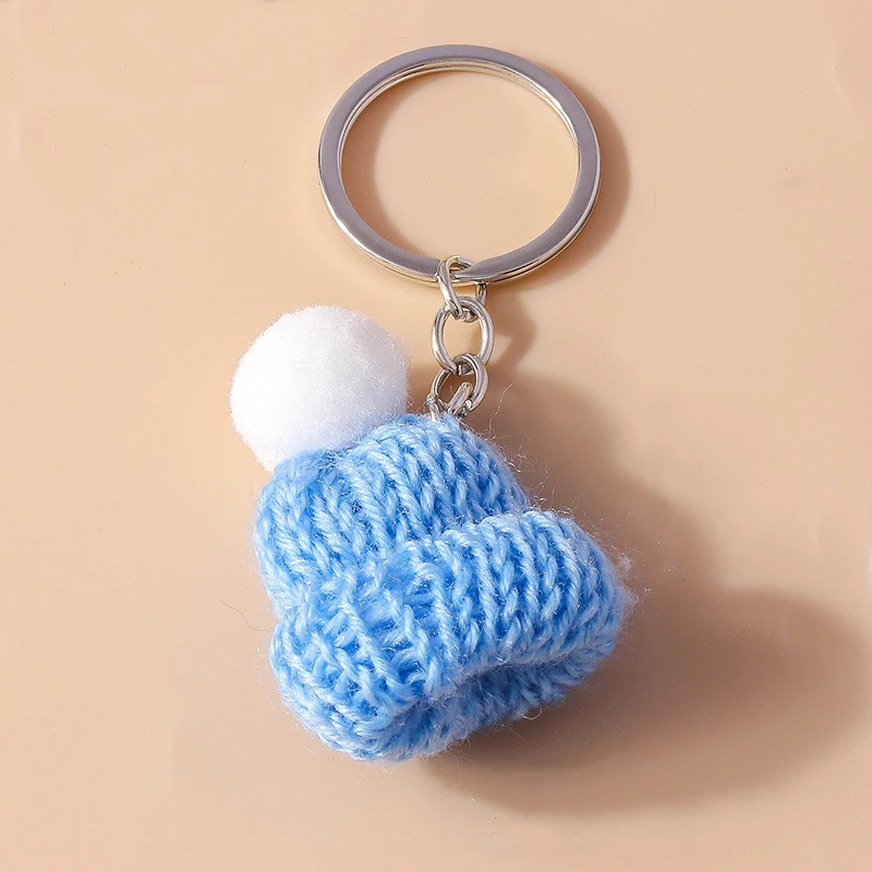 Aihua Neuer Kawaii Gestrickter Weihnachtsmann-Mützen-Schlüsselanhänger für Frauen Flauschiger Gehäkelter Mützen-Schlüsselanhänger Weihnachten Neujahr Schmuck Geschenke – Detail 6