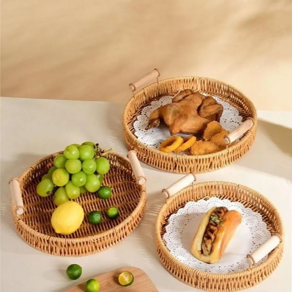 

Plastic Round Rattan Storage Tray Handmade Decorative Wicker Storage Baskets Large Capacity with Wooden Handle