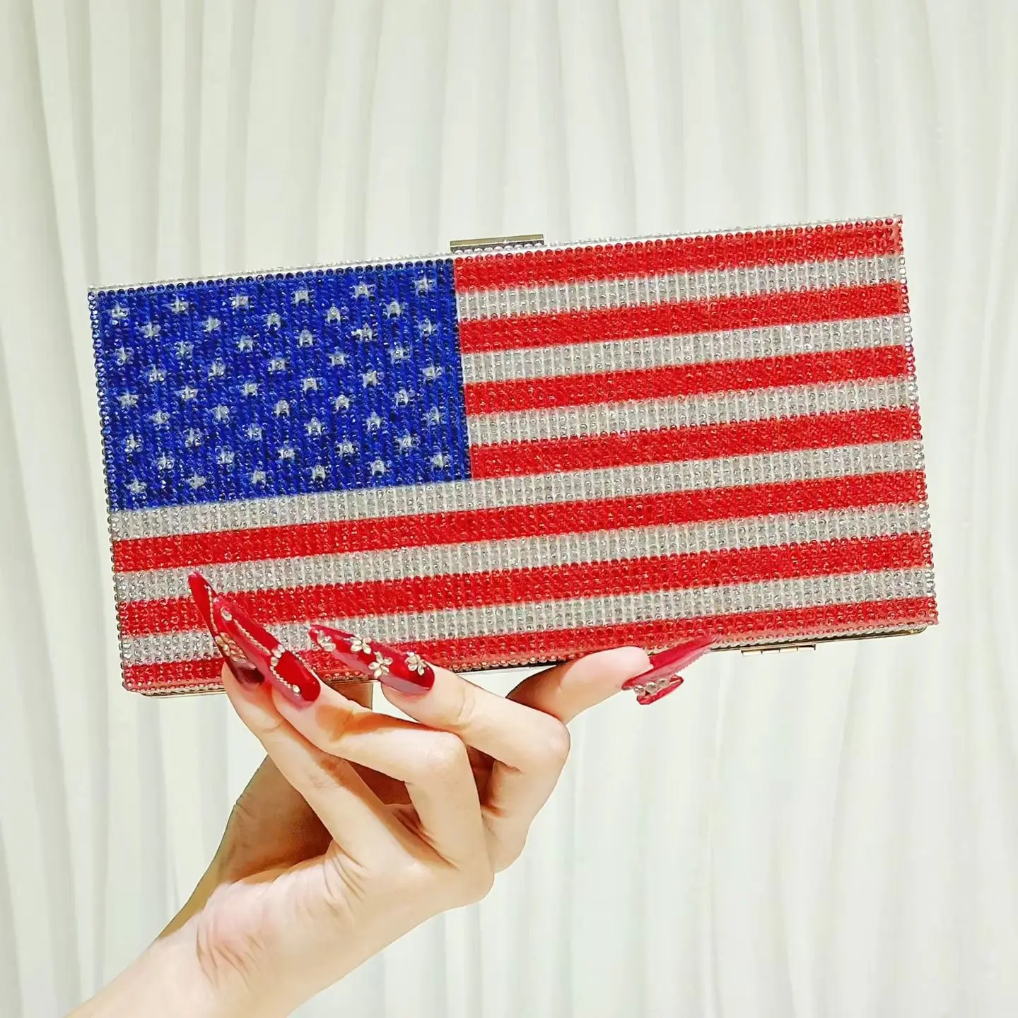 CHIC Handmade American Pattern Luxury Ladies Diamand Rhinestones Handbag Women Party Evening Bag Makeup Phone Bags Festival