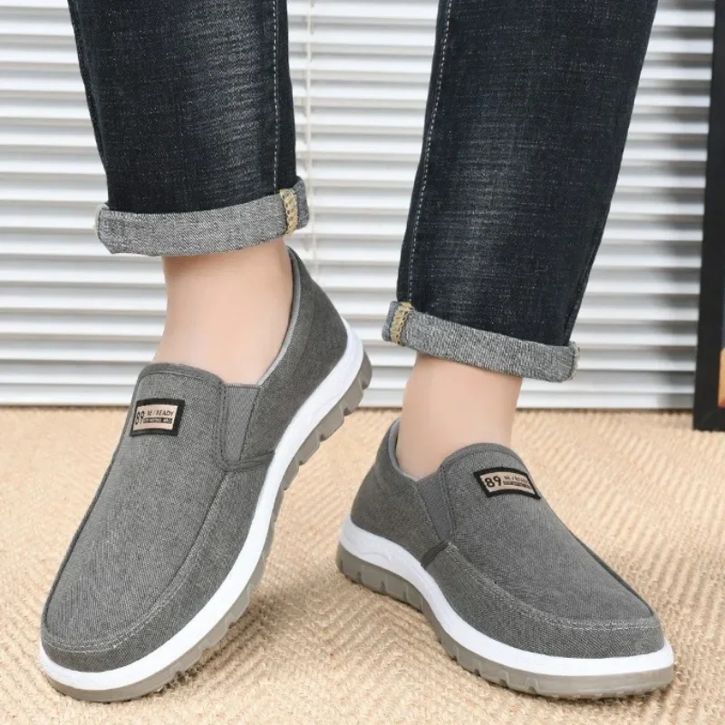 Summer New Comfortable Walking Shoes for Man Slip on Canvas Loafers Casual Retro Driving Flats Non Slip Soft Sole Men's Sneakers