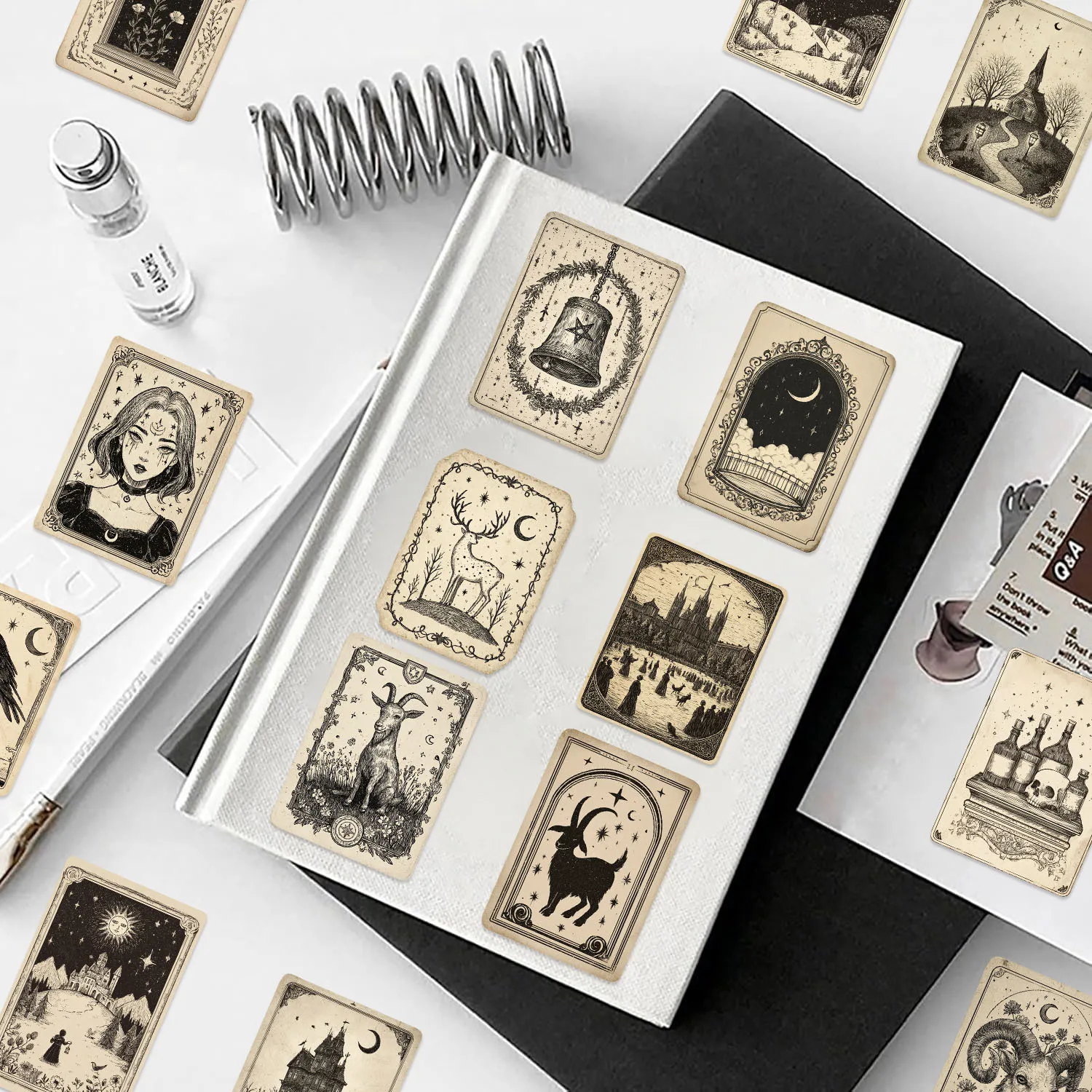 50 Stück Cartoon Gothic Magische Hexe Tarot Graffiti-Aufkleber zur Dekoration von Gitarren, Notizbüchern, Gepäck, Scrapbooks, nicht wiederholende Aufkleber – Detail 1