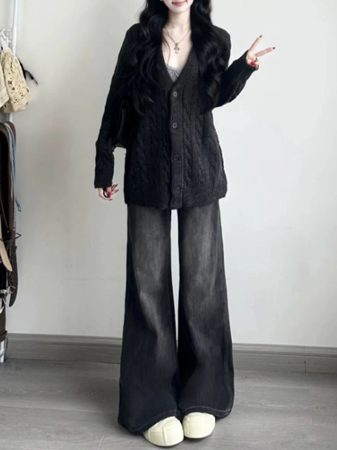 Jeans da donna Y2K a gamba larga Pantaloni neri a vita alta Pantaloni larghi retrò drappeggiati sul pavimento Autunno Inverno Casual