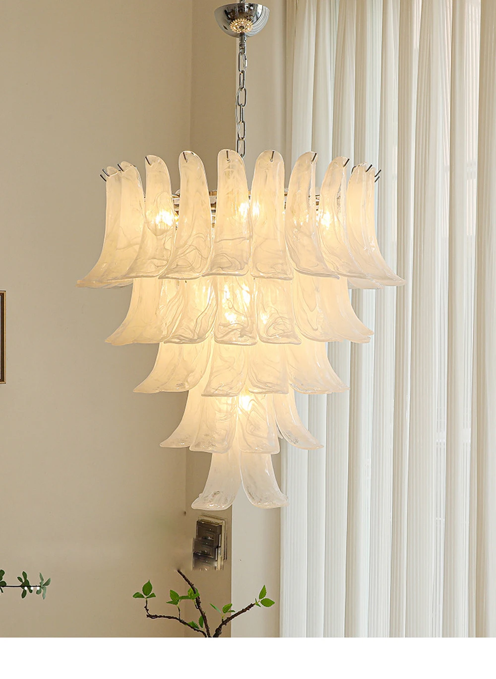 Art 4-6 Layer Snowwhite Glass Series E14 LED Dimmable