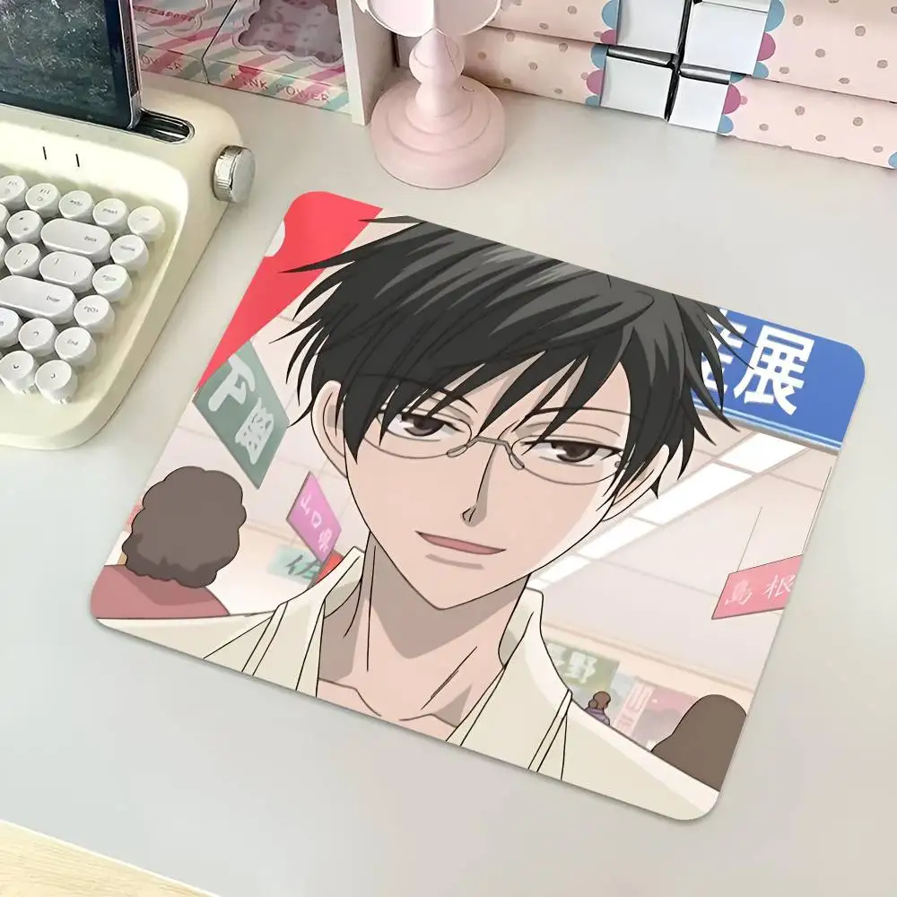 Suoh Kyoya Mousepad Small LockEdge Mouse Pad For Gamers Computer Desk Pad Rectangular Anti-slip Rubber