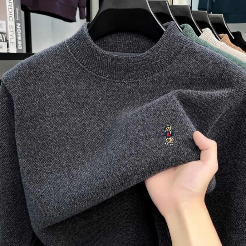 Brand luxury round neck sweater men trendy cartoon bear embroidery winter plush warm comfortable casual quality knitted pullover