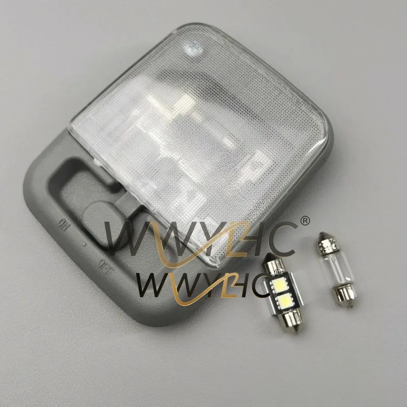 Suitable for Nissan Ruiqi 6 Paladin Odin Shuaike Indoor Light Inner Top Light NV200 Reading Light Original Car Parts