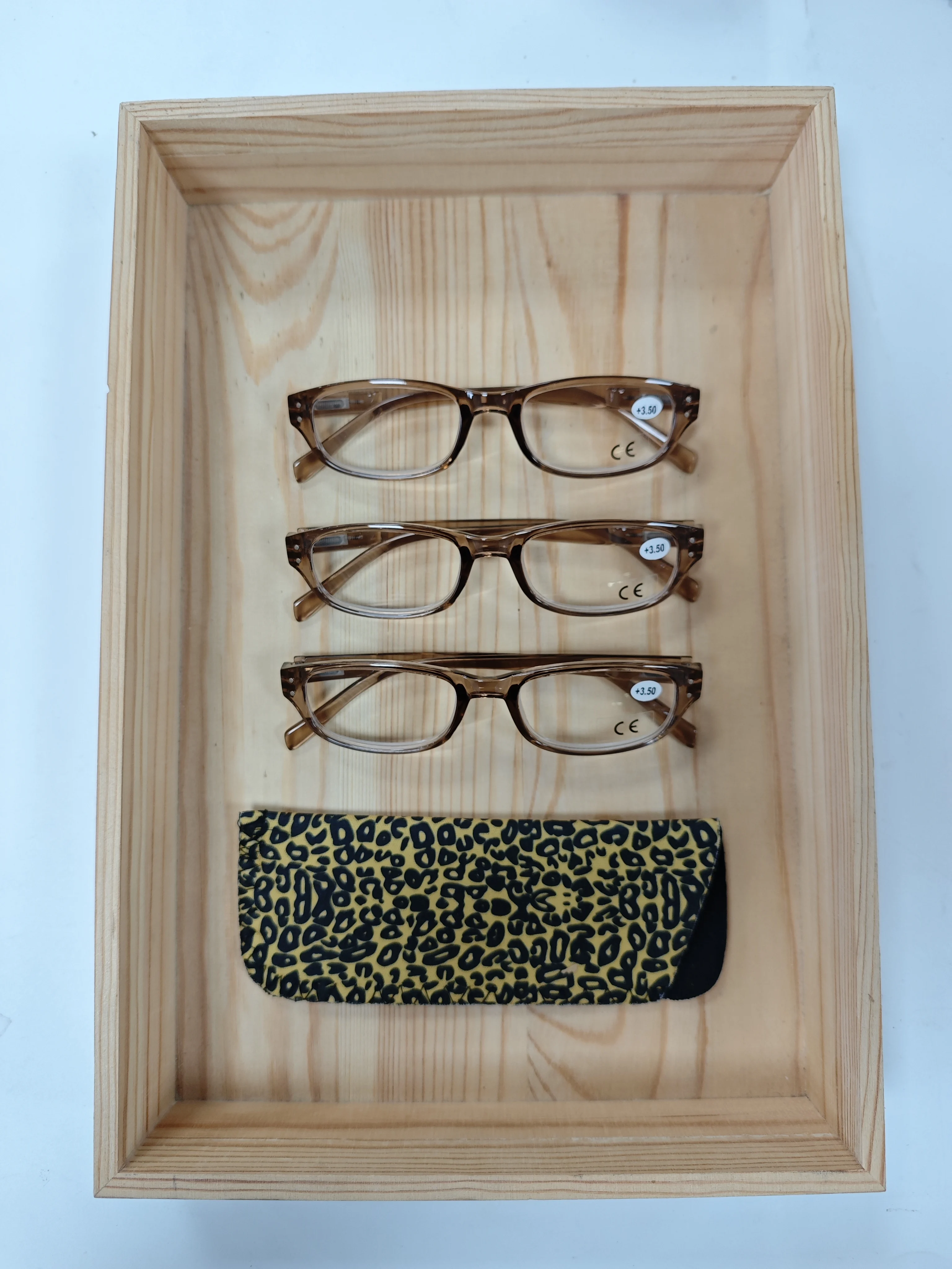 3PCS Unisex Lightweight Reading Glasses with Spring Hinges No Pinching Small Frame Available for Men And Women