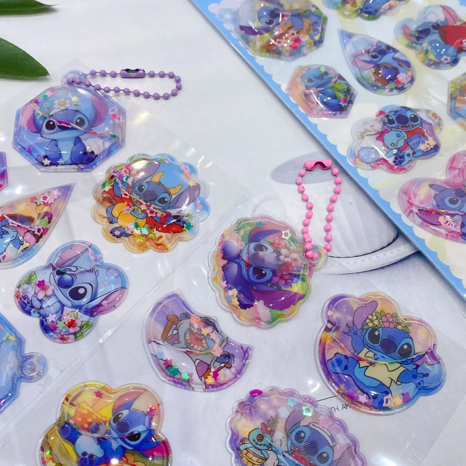 Pegatinas Kawaii de dibujos animados de Disney Stitch 3D para sacudir agua, pegatinas bonitas, papelería decorativa, regalo, suministros escolares, 24 Uds.