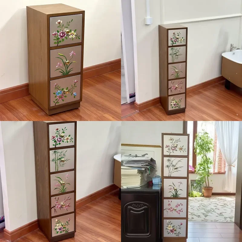 Cream Medieval Style Storage Chest Modern Italian Design Locker for Living Room Bedroom Master Suite Simple Furniture