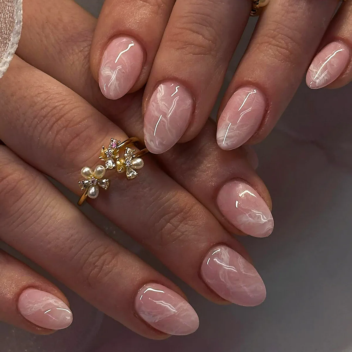 24 stuks gradiënttips kunstnagels druk op glanzend poederontwerp korte amandelnagels draagbaar effen kleur nepnagel afgewerkte manicure