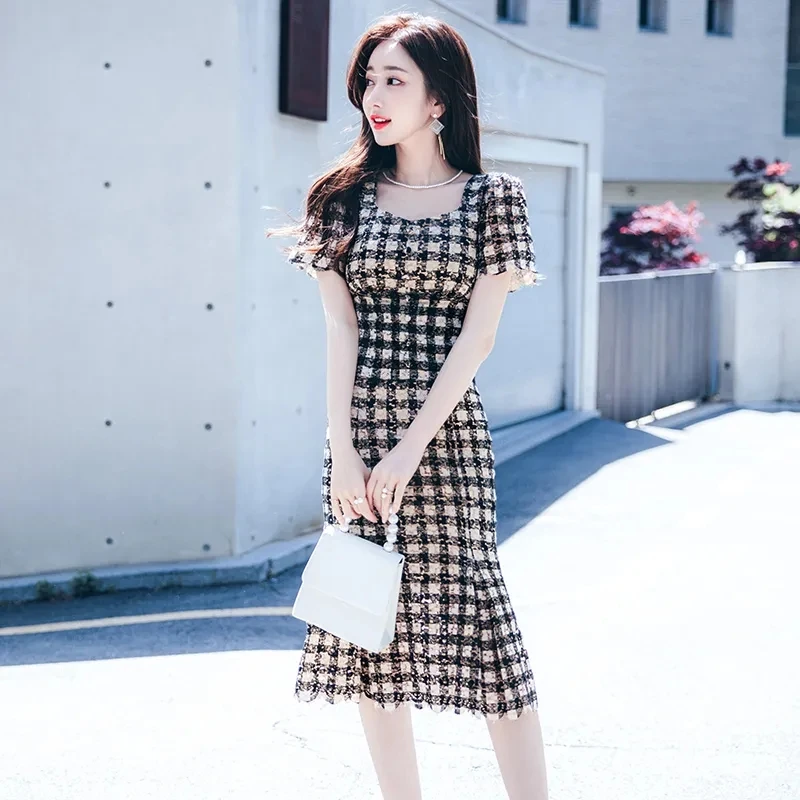 2023 New Summer Dress Women's Checkered Square Neck Mid length Slim Fit Fishtail Wrap Hip Dress